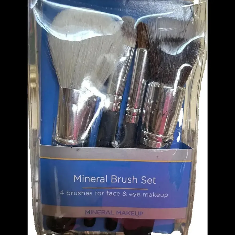 🌼2 Great Gift!! 🎁 Mineral Brush Set 4 Brush Set 5” Tall
